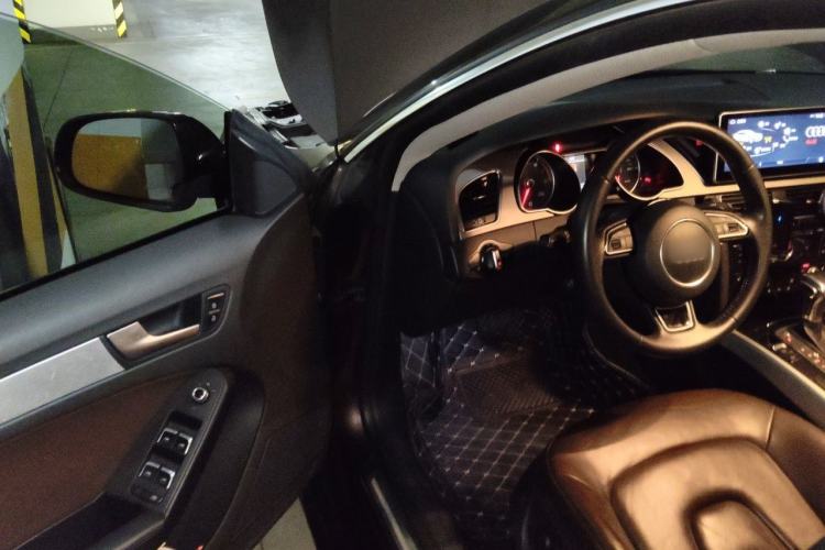 Used Audi A5 2014 Sportback 45 TFSI Driver Seat