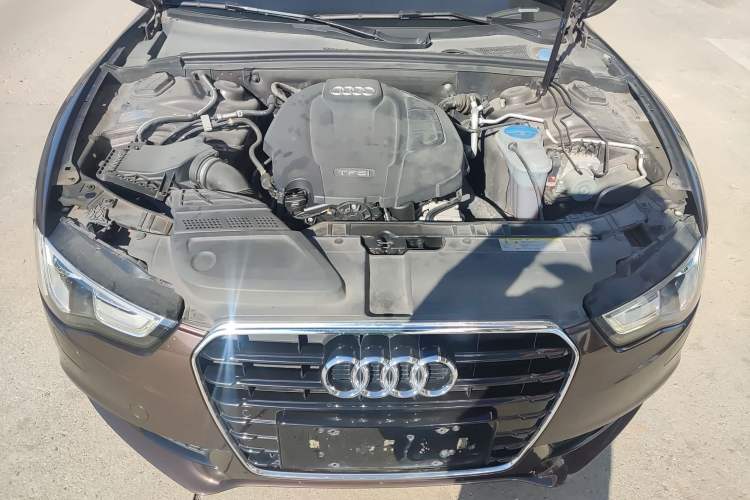 Used Audi A5 2014 Coupe 45 TFSI Engine Bay