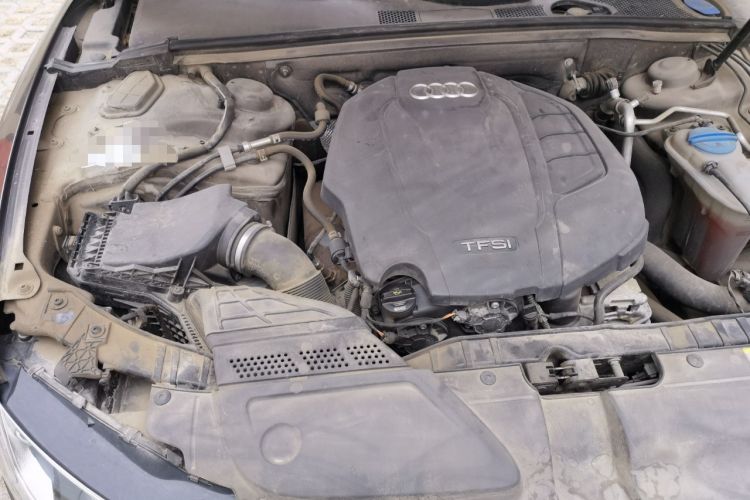 Used Audi A5 2014 Sportback 45 TFSI Engine Bay Right