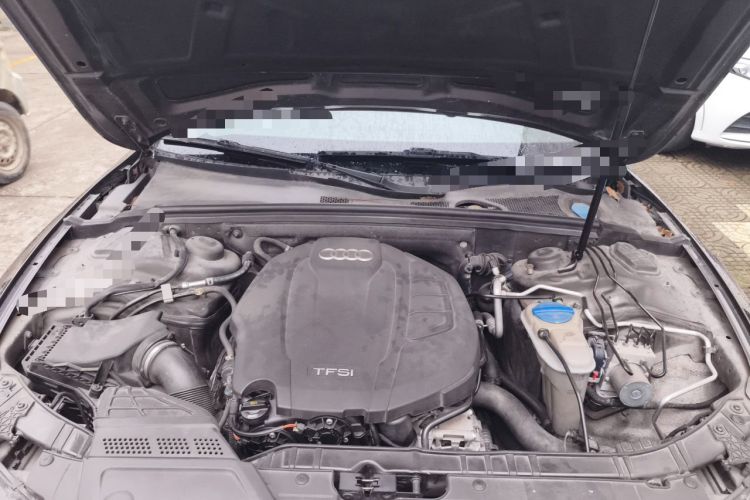 Used Audi A5 2014 Sportback 45 TFSI Engine Bay