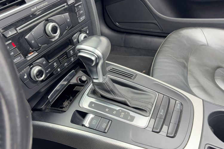 Used Audi A5 2014 Cabriolet 45 TFSI Gear Lever