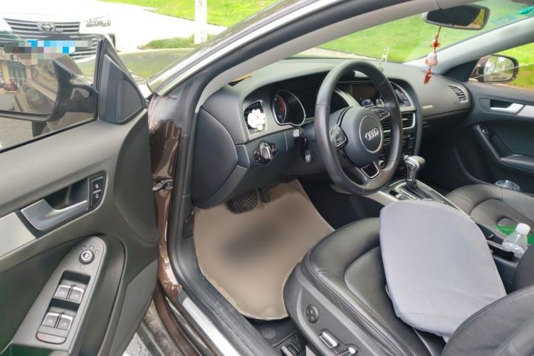Used Audi A5 2014 Sportback 45 TFSI Interior 3