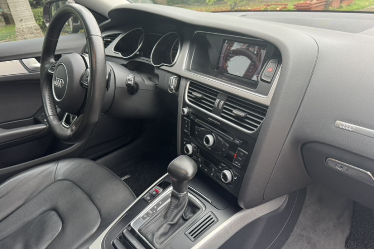 Used Audi A5 2014 Sportback 45 TFSI Interior 3