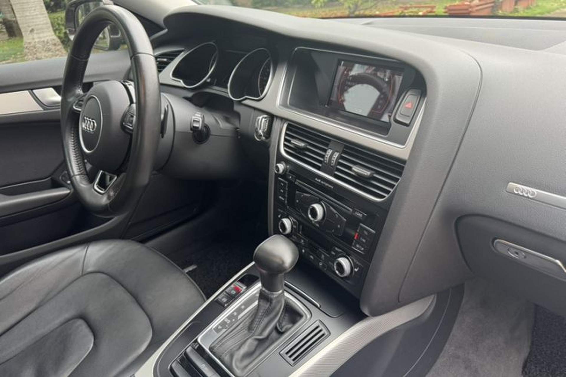 Used Audi A5 2014 Sportback 45 TFSI Interior 3