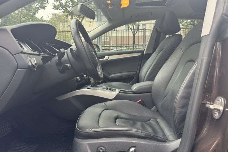 Used Audi A5 2014 Sportback 45 TFSI Interior 4