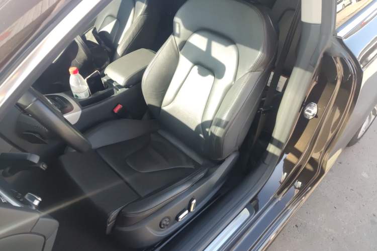 Used Audi A5 2014 Coupe 45 TFSI Left Front Seat