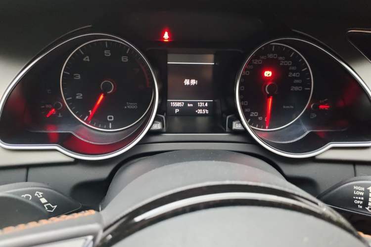 Used Audi A5 2014 Sportback 45 TFSI Fashion Edition Odometer Close Up