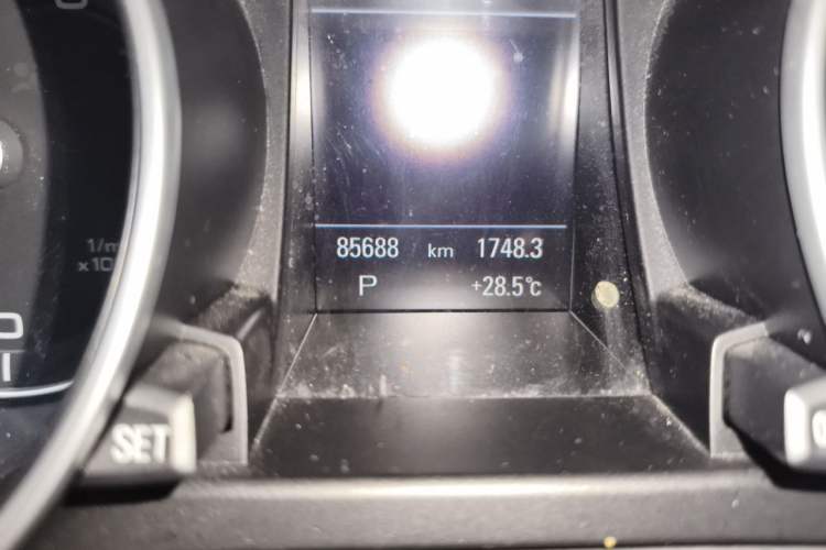 Used Audi A5 2014 Sportback 45 TFSI Odometer Close Up