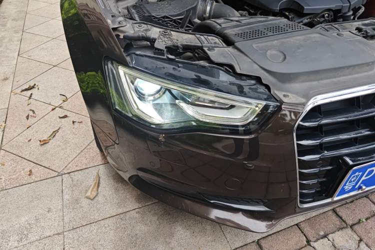 Used Audi A5 2014 Sportback 45 TFSI Right Front Headlight
