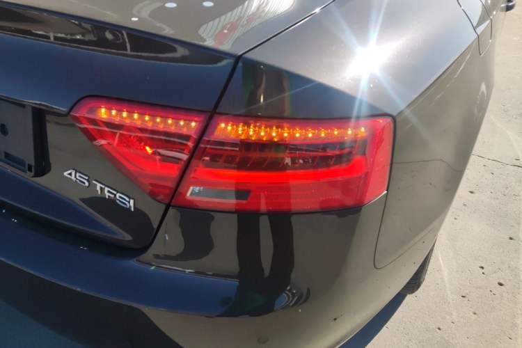 Used Audi A5 2014 Coupe 45 TFSI Right Rear Taillight