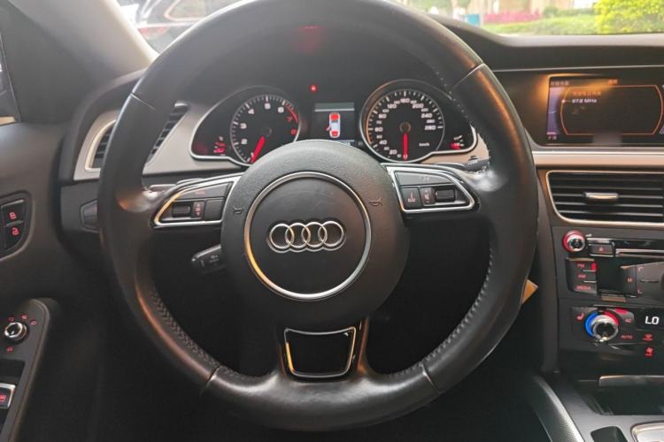 Used Audi A5 2014 Sportback 45 TFSI Steering Wheel