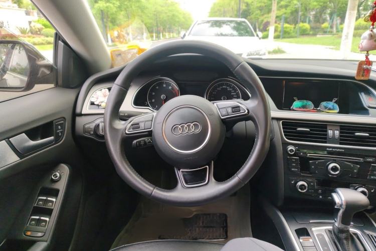 Used Audi A5 2014 Sportback 45 TFSI Steering Wheel