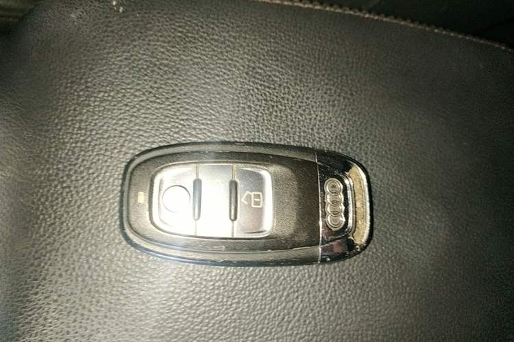 Used Audi A5 2014 Sportback 45 TFSI Vehicle Key