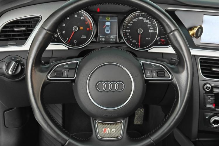 Used Audi A5 2014 Cabriolet 45 TFSI Interior 3