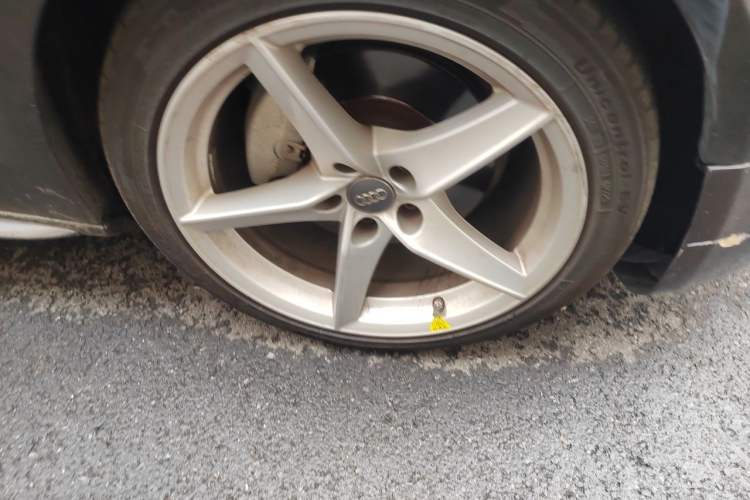 Used Audi A5 2014 Sportback 45 TFSI Right Front Wheel Hub