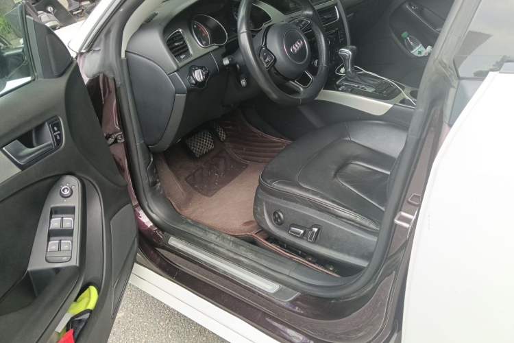 Used Audi A5 2014 Sportback 45 TFSI Driver Seat