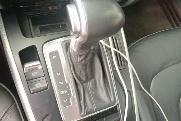 Used Audi A5 2014 Sportback 45 TFSI Gear Lever