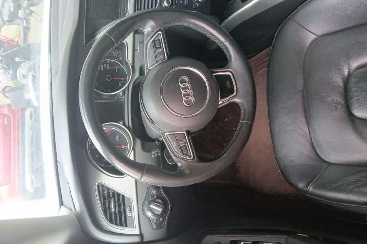 Used Audi A5 2014 Sportback 45 TFSI Steering Wheel