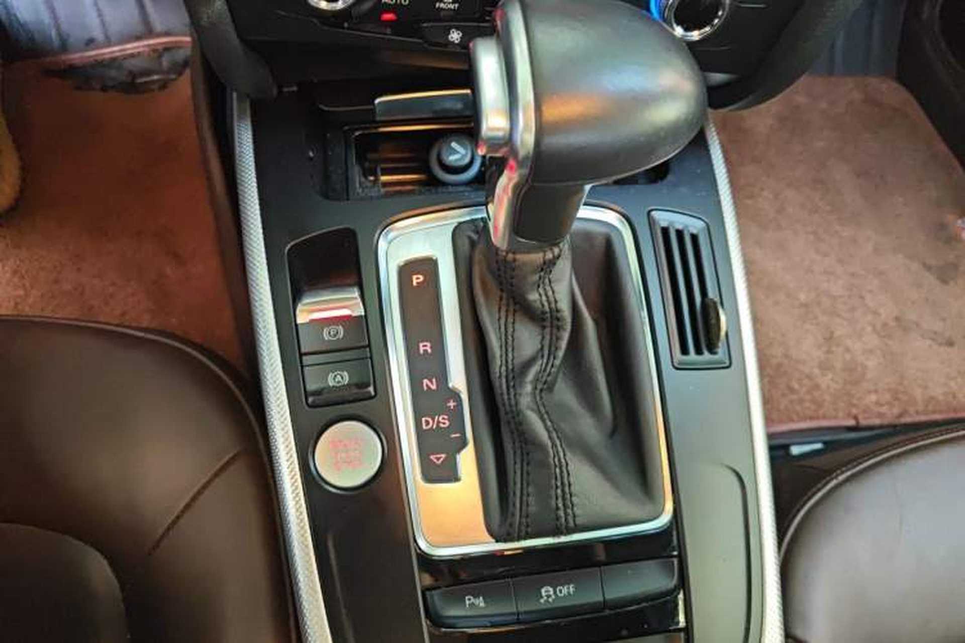 Used Audi A5 2014 Sportback 45 TFSI Gear Lever
