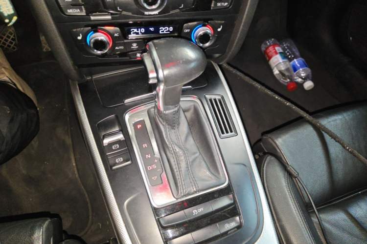 Used Audi A5 2014 Coupe 45 TFSI quattro Gear Lever