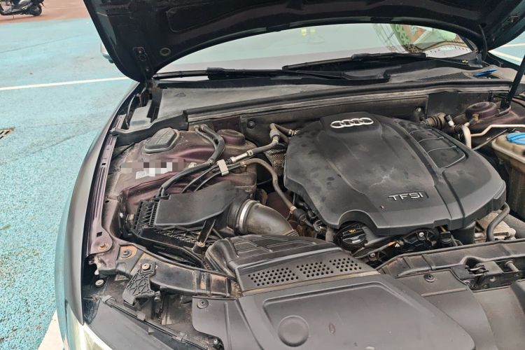 Used Audi A5 2014 Coupe 45 TFSI Engine Bay Right