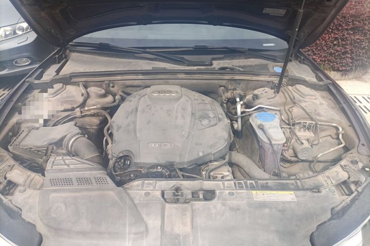 Used Audi A5 2014 Sportback 45 TFSI Engine Bay