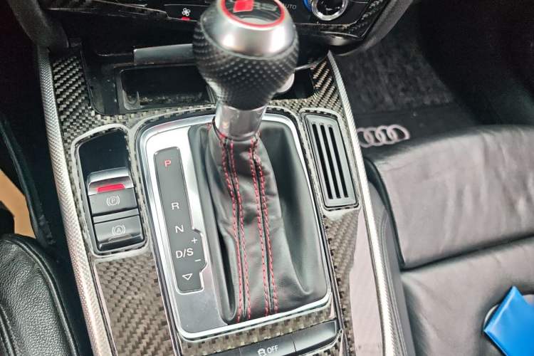 Used Audi A5 2014 Coupe 45 TFSI Gear Lever