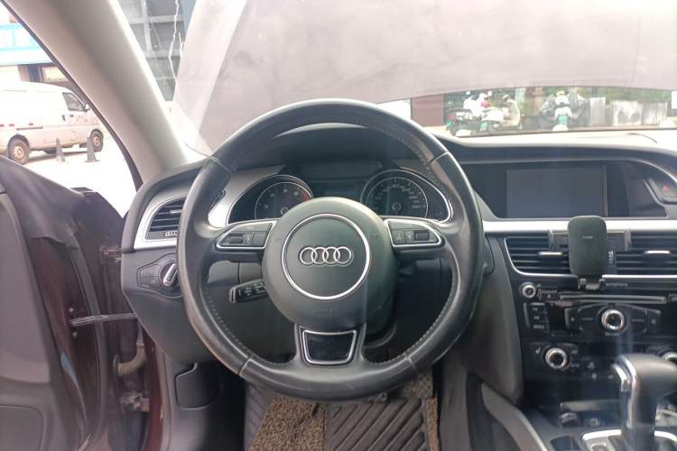 Used Audi A5 2014 Sportback 45 TFSI Steering Wheel