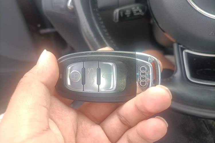 Used Audi A5 2014 Sportback 45 TFSI Vehicle Key