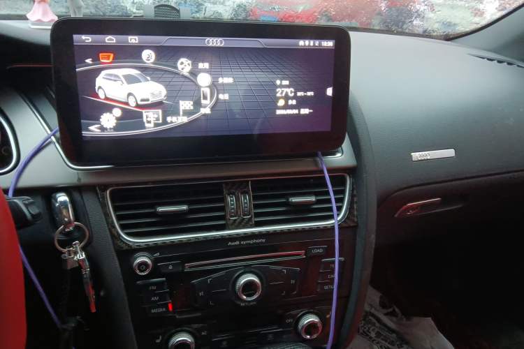 Used Audi A5 2014 Cabriolet 45 TFSI Audio And AC Panel