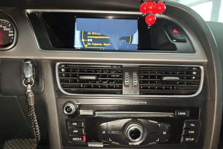 Used Audi A5 2014 Cabriolet 45 TFSI Audio And AC Panel