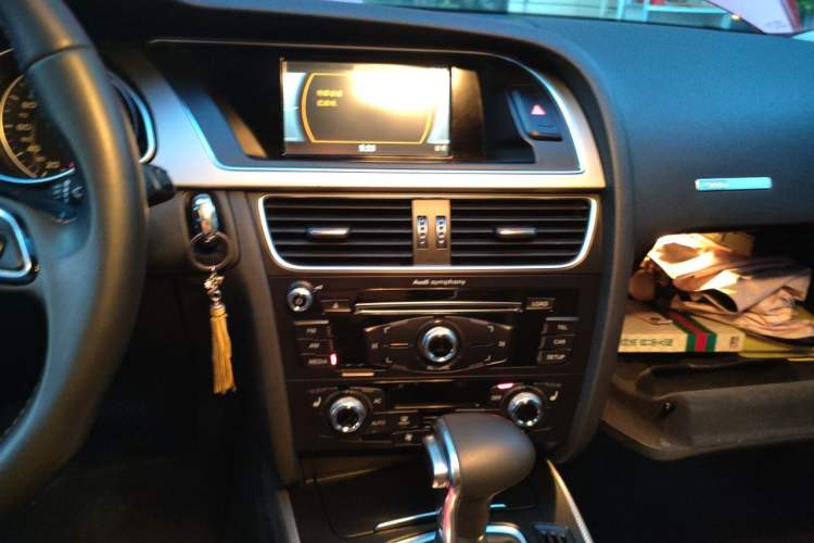 Used Audi A5 2014 Sportback 45 TFSI Audio And AC Panel