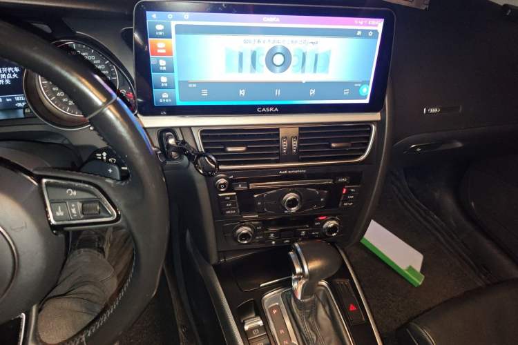 Used Audi A5 2014 Coupe 45 TFSI Audio And AC Panel