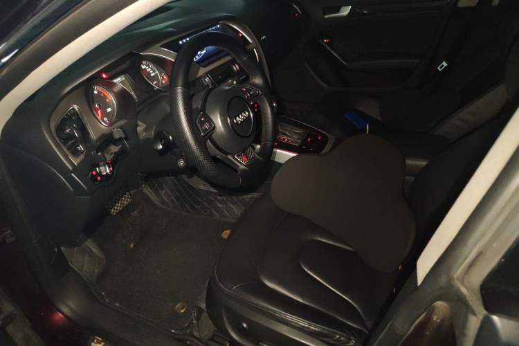Used Audi A5 2014 Sportback 45 TFSI Driver Seat