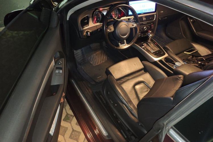 Used Audi A5 2014 Coupe 45 TFSI Driver Seat
