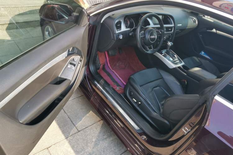 Used Audi A5 2014 Coupe 45 TFSI Driver Seat
