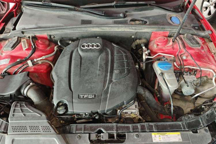 Used Audi A5 2014 Cabriolet 45 TFSI Engine Bay