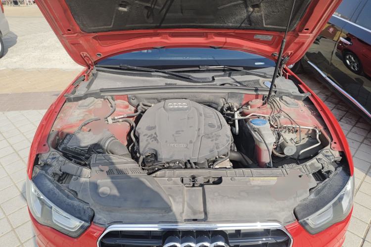 Used Audi A5 2014 Sportback 45 TFSI Engine Bay