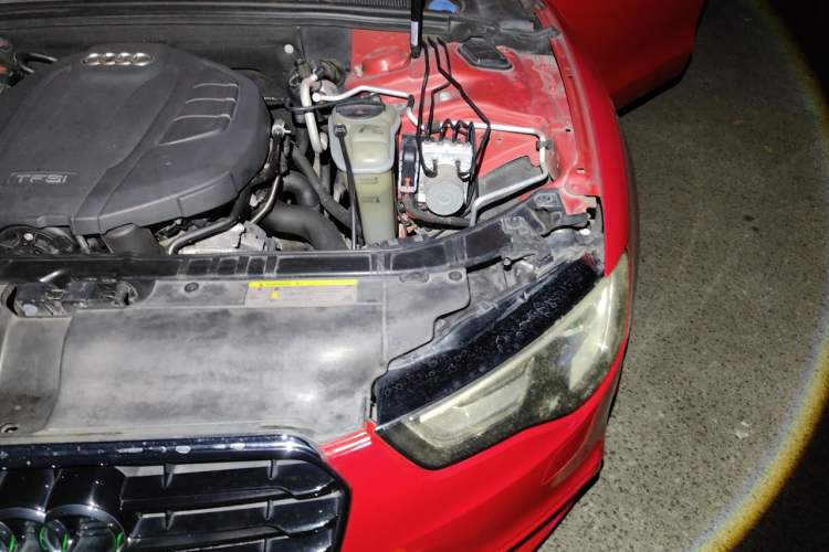 Used Audi A5 2014 Sportback 45 TFSI quattro Engine Bay Left