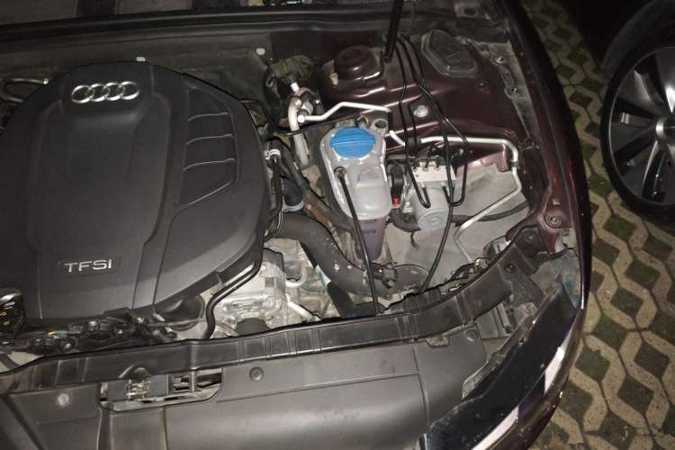 Used Audi A5 2014 Coupe 45 TFSI Engine Bay Left