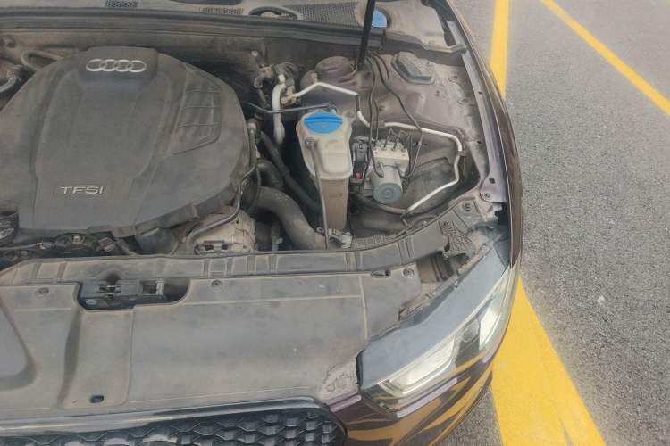Used Audi A5 2014 Sportback 45 TFSI quattro Engine Bay Left