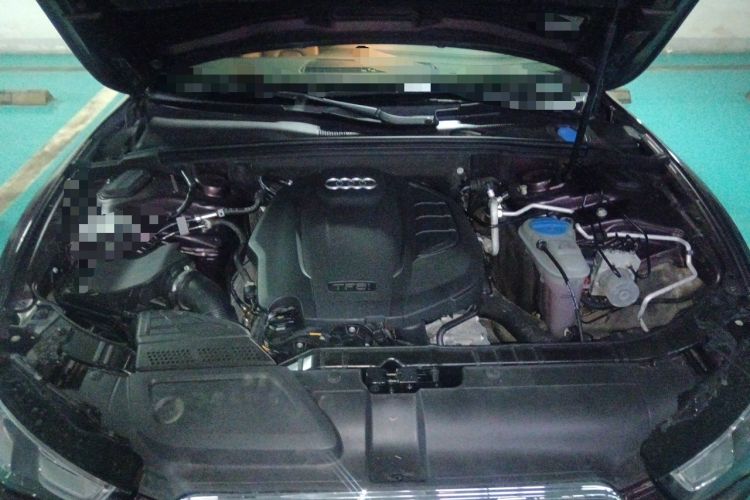 Used Audi A5 2014 Sportback 45 TFSI Engine Bay