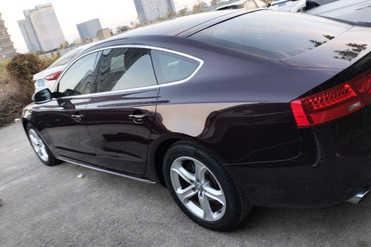 Used Audi A5 2014 Sportback 45 TFSI Exterior 3