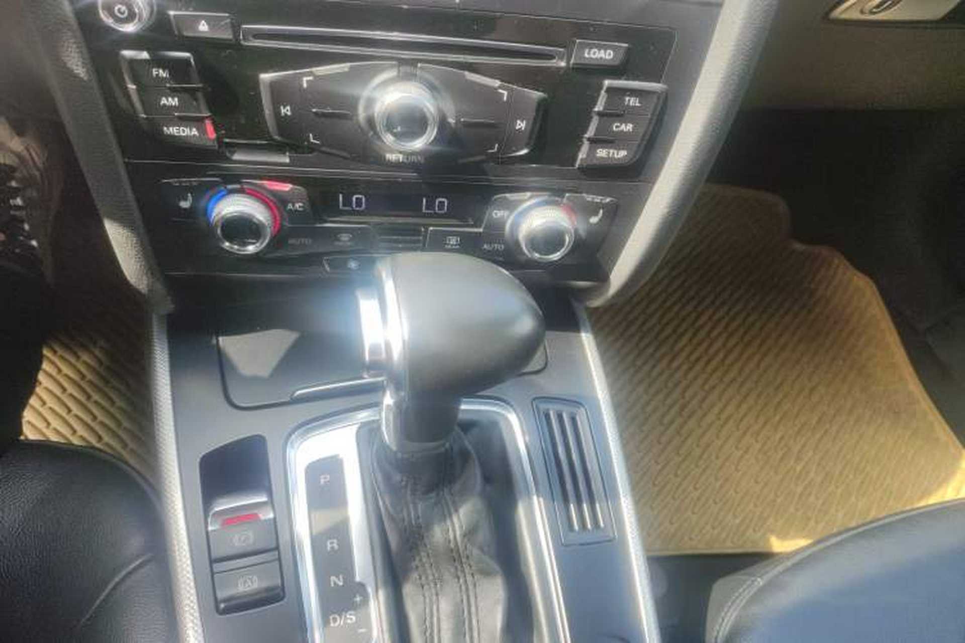 Used Audi A5 2014 Cabriolet 45 TFSI Gear Lever