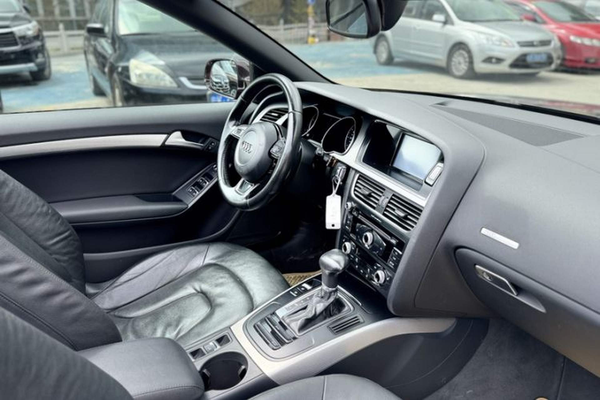 Used Audi A5 2014 Cabriolet 45 TFSI Interior 1