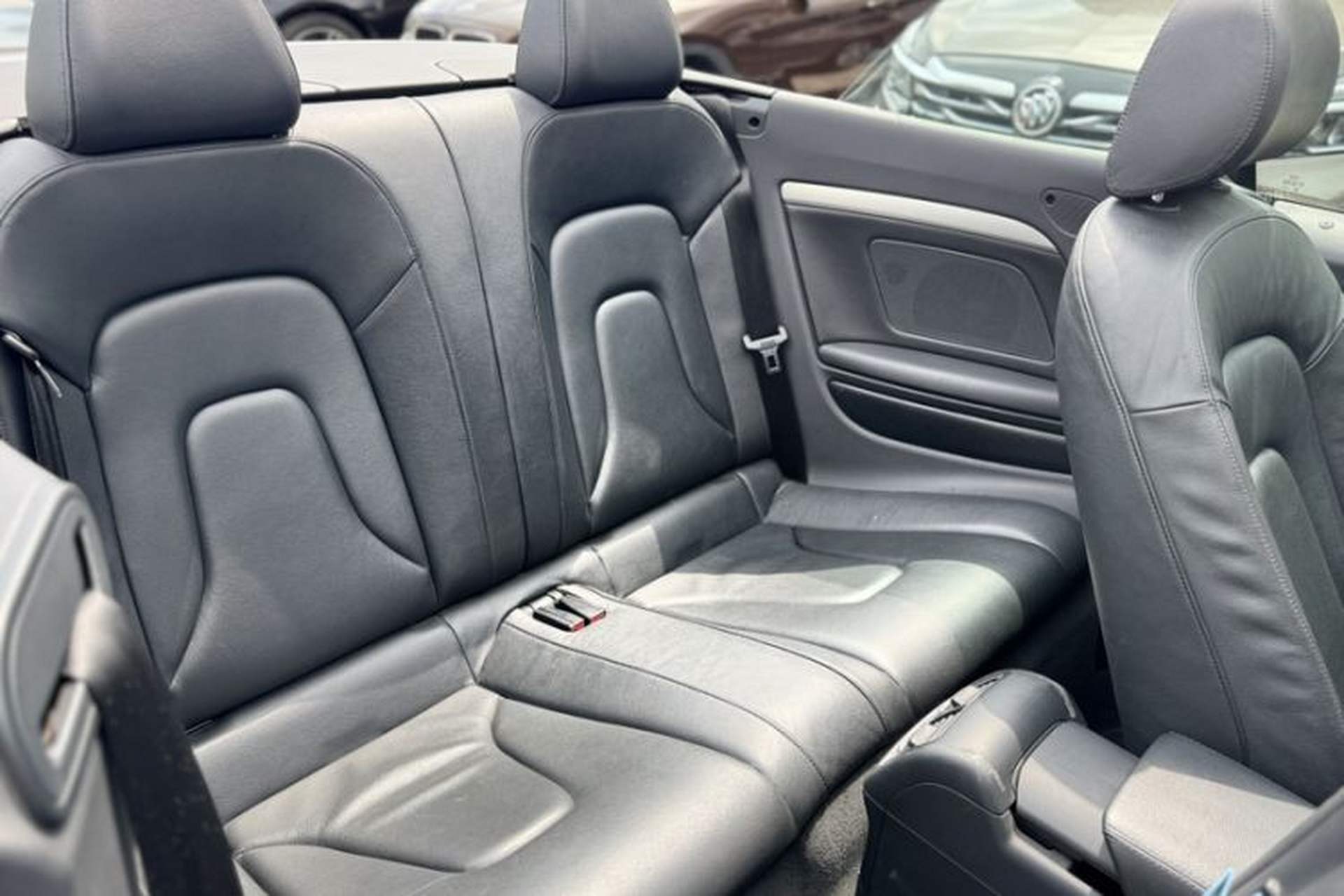 Used Audi A5 2014 Cabriolet 45 TFSI Interior 2
