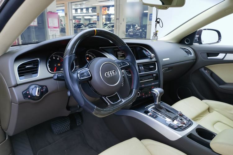 Used Audi A5 2014 Sportback 45 TFSI quattro Interior 3