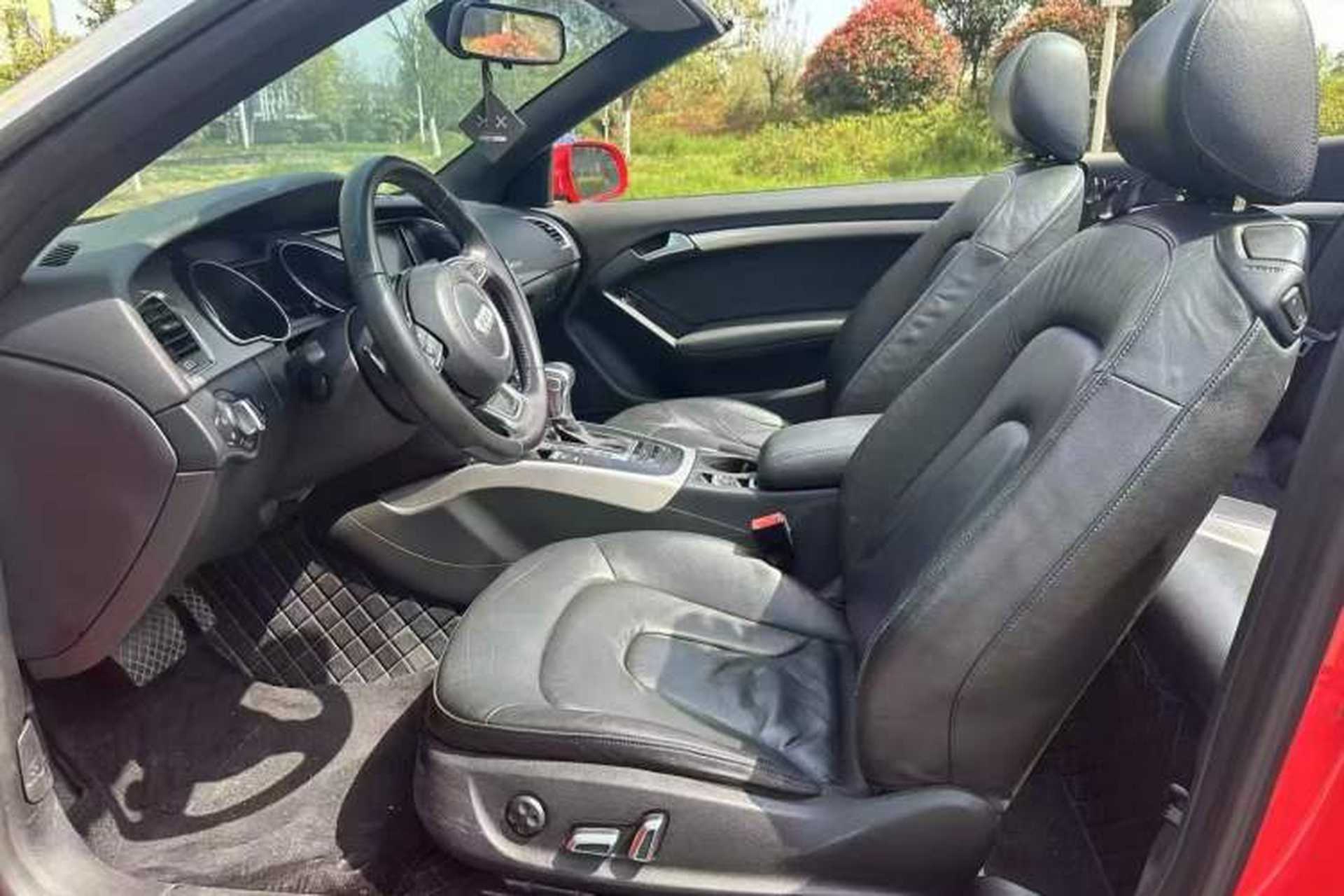 Used Audi A5 2014 Cabriolet 45 TFSI Interior 7