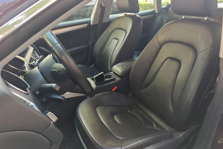 Used Audi A5 2014 Sportback 45 TFSI Left Front Seat