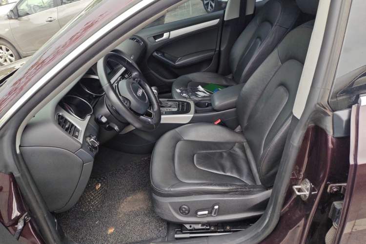 Used Audi A5 2014 Sportback 45 TFSI Left Front Seat